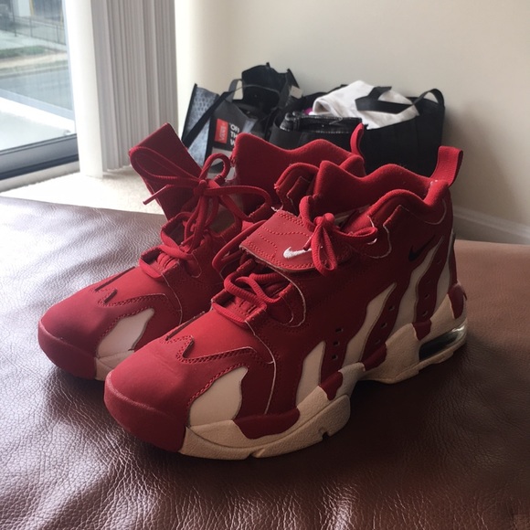 Nike’s - Picture 2 of 2